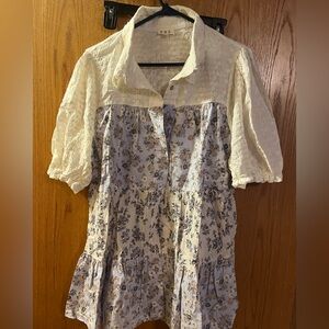 POL size Large Floral Lace Women's Top. New